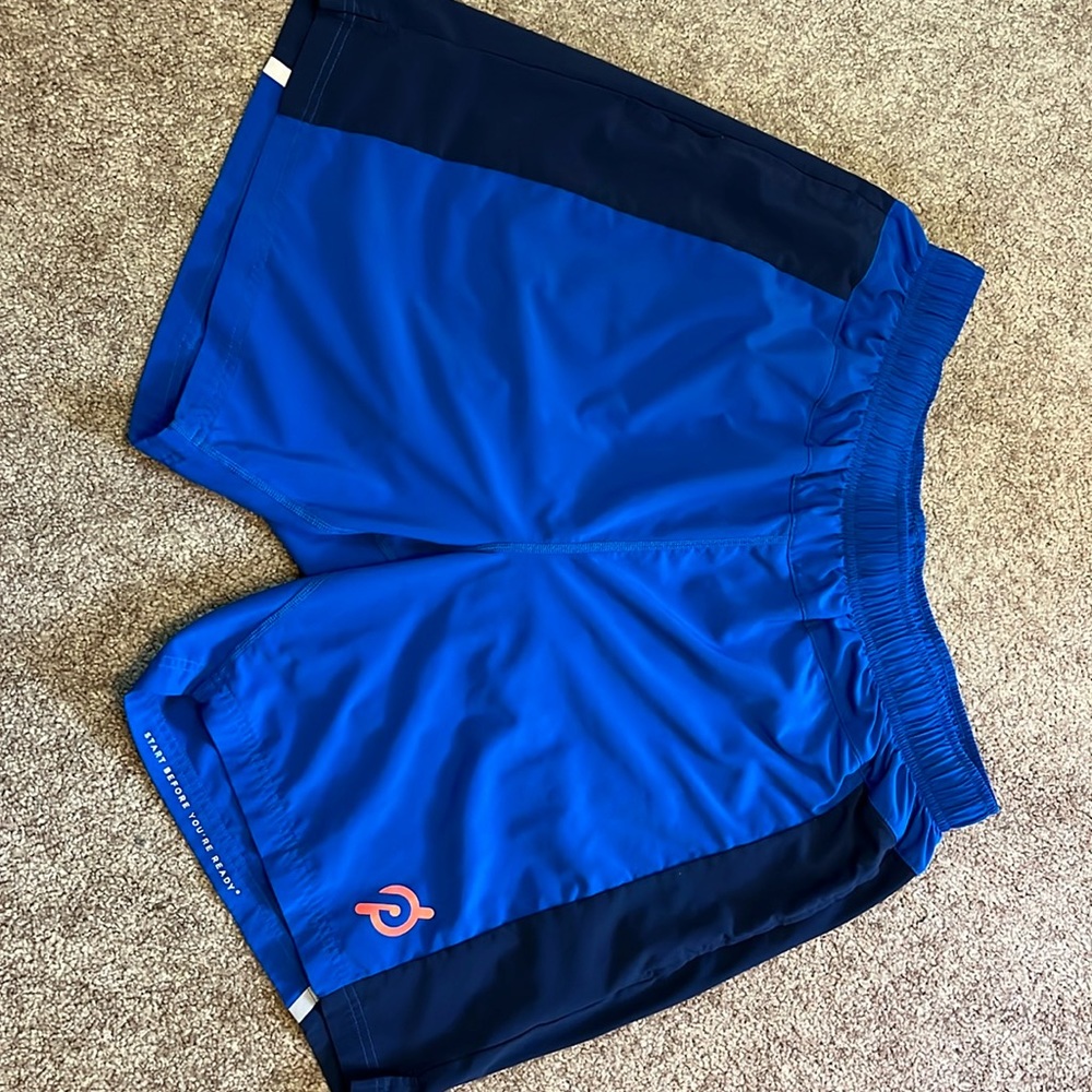 Fourlaps x pelotons shorts